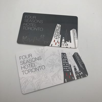 Ασύνδετο μαγνητικό RFID Κάρτες κλειδιών Κλειδιά δωματίου ξενοδοχείου Προσαρμοσμένη εκτύπωση
