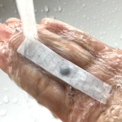 Ετικέτα ρούχων RFID με αναγνώριση μεγάλης απόστασης