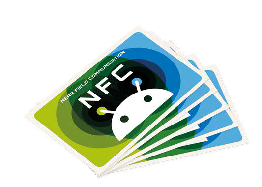 Εναφορικές έξυπνες ετικέτες RFID NFC 13.56MHz NFC χαρτοκάρτα προσαρμοσμένη